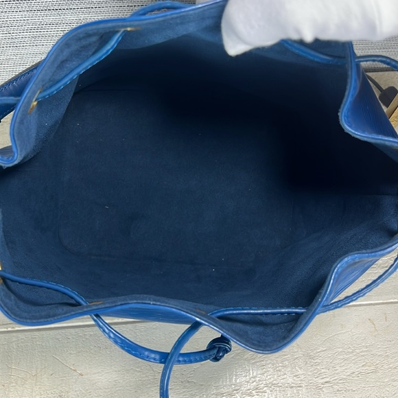 Louis Vuitton Petit Noe Blue Epi M44105 - Picture 13 of 16